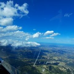 Flugwegposition um 13:54:48: Aufgenommen in der Nähe von 65020 Pescosansonesco, Pescara, Italien in 2147 Meter